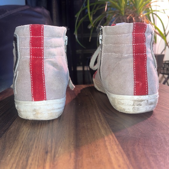 Golden Goose Unisex High-Top Suede Sneakers - Picture 8 of 10